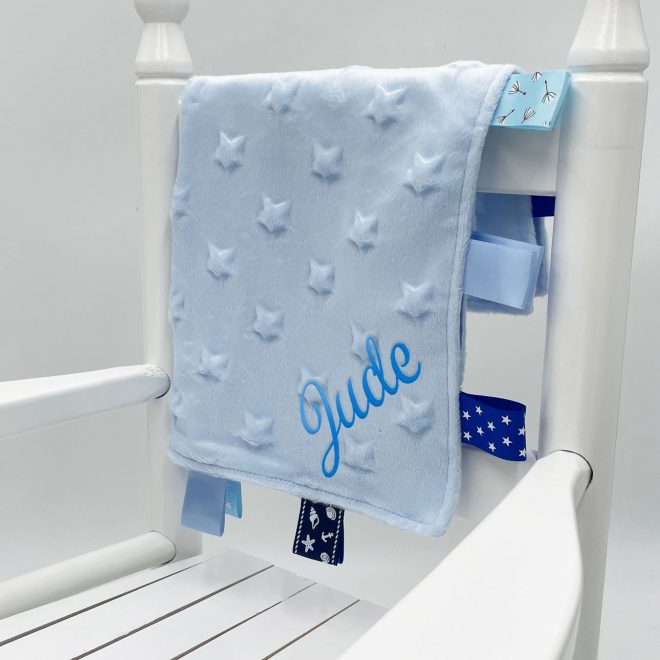 blue-star-taggie-comforter