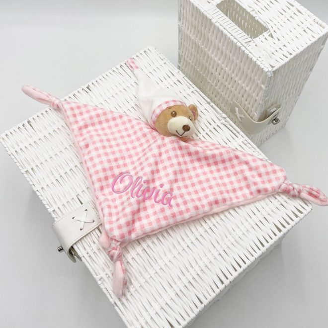 pink-gingham-comforter-2